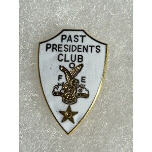 Past Presidents Club FOE Fraternal Order of Eagles  Pin White & Gold Tone 🦅